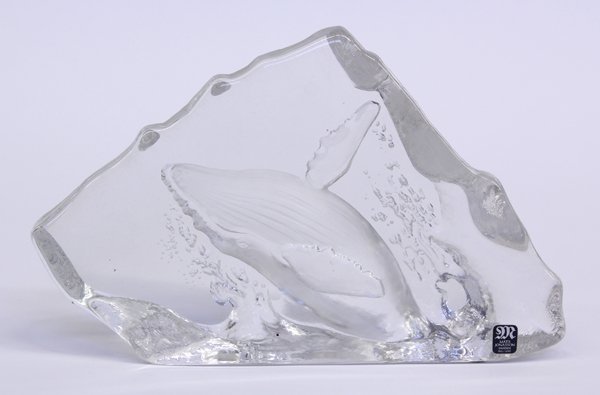 Bronze Sculptures, Tim Cotterill, Frogs: Mats Jonasson, Sweden cut crystal sculpture depicting a breaching whale, overall: 6''h x 9''w x 2''d