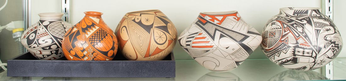 Five Mata Ortiz pots, including signed pieces by Manuel Rodriquez Guillen, Picador Quezada and Saul (1 of 1)