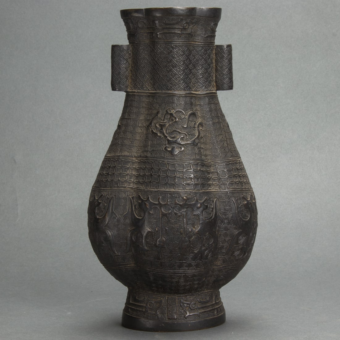 Chinese archaistic bronze arrow vase (1 of 2)