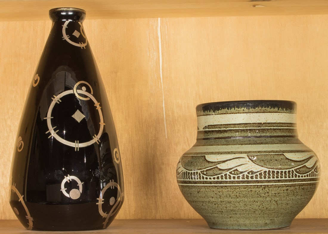 A French Art Deco black glass vase and a Charles Smith pottery vase (1 of 1)
