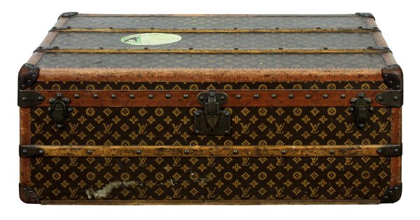 Louis Vuitton cabin trunk: Louis Vuitton cabin trunk circa 1920, serial number 768826, the monogram case with travel decal to the hinged lid opening to the original lift out trays, the exterior retains original hardware and sur