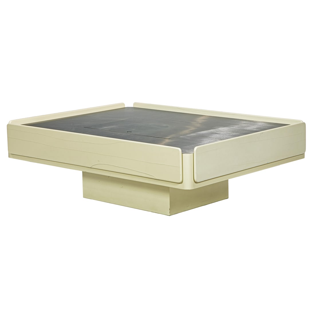 An Italian Vico Magistretti for Gavina lacquered wood coffee table (1 of 4)