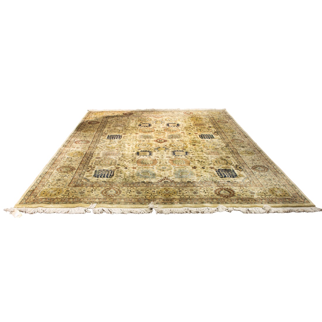 An Indo Kashan carpet (1 of 3)