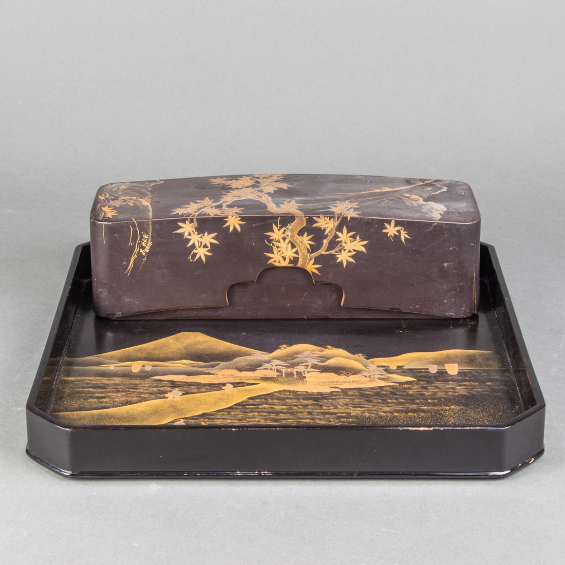 (lot of 2) Japanese gilt lacquered containers (1 of 6)