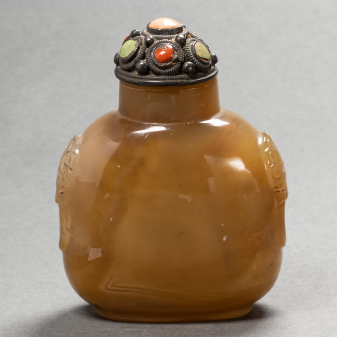 Mongolian agate snuff bottle (1 of 4)