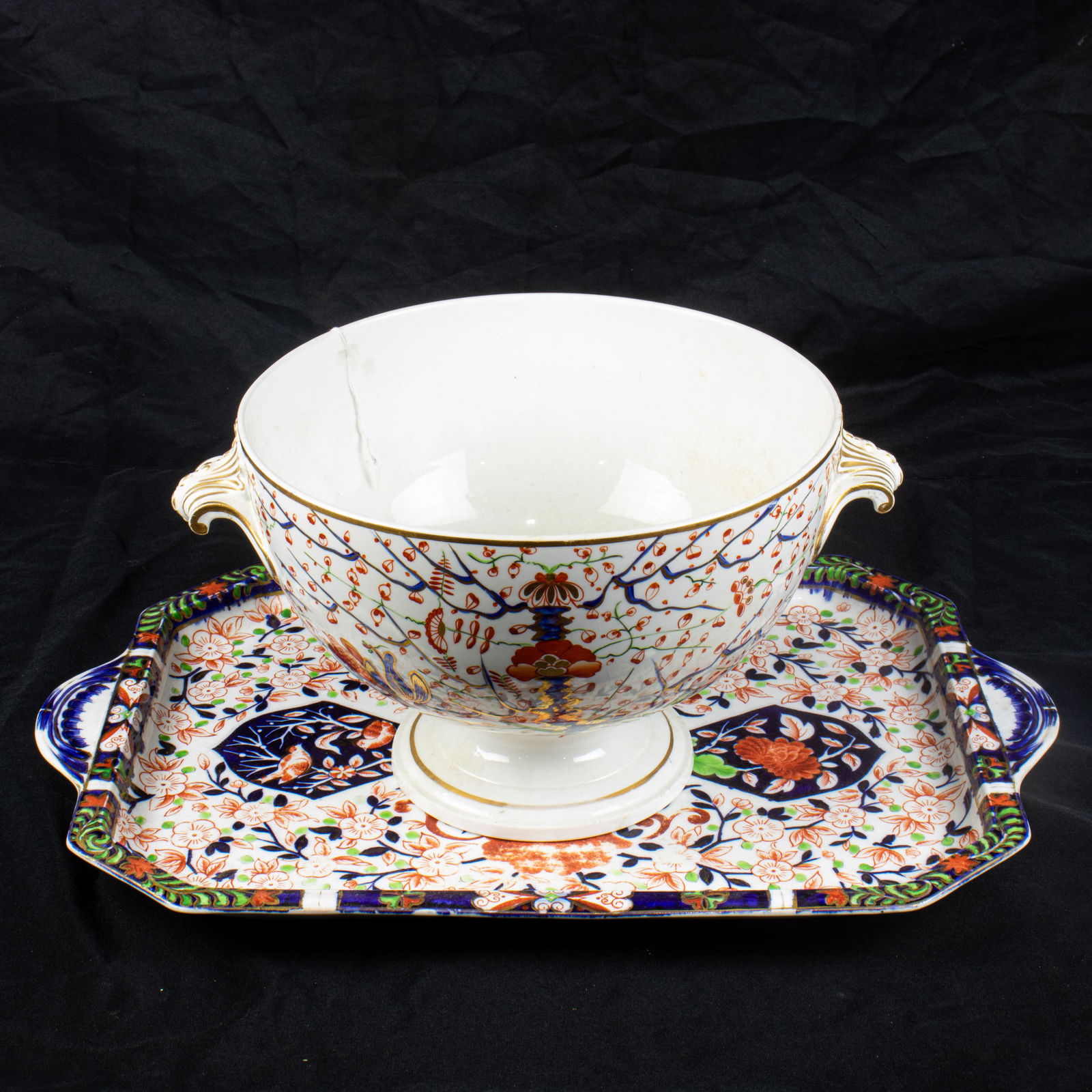 A large Derby porcelain serving bowl and a Royal Crown Derby platter (1 of 2)