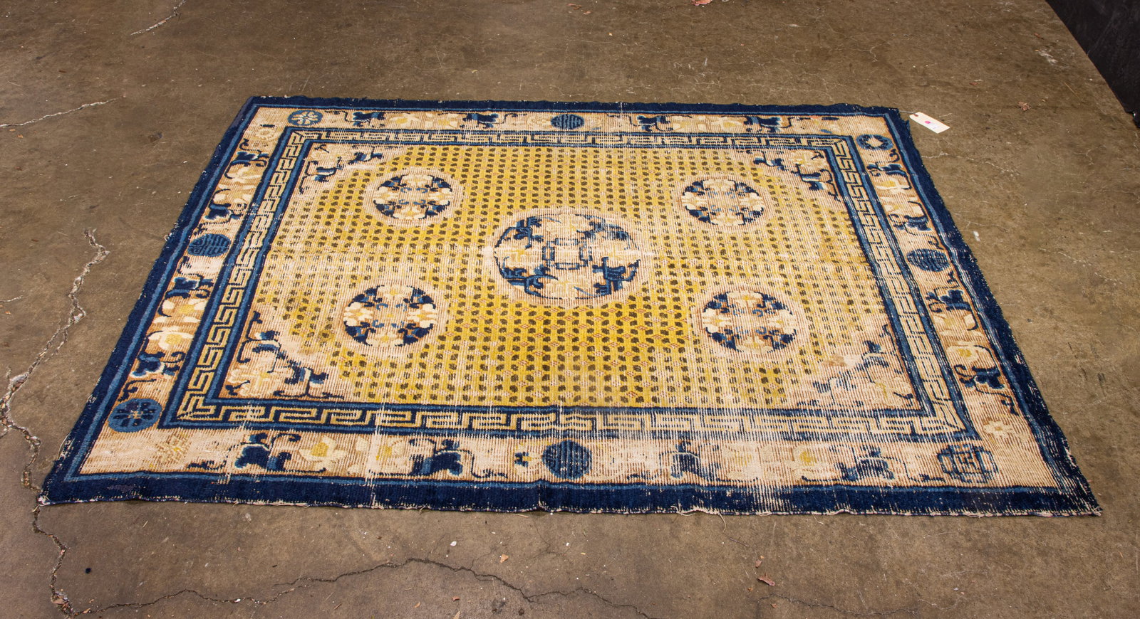 Chinese Peking wool carpet (1 of 1)