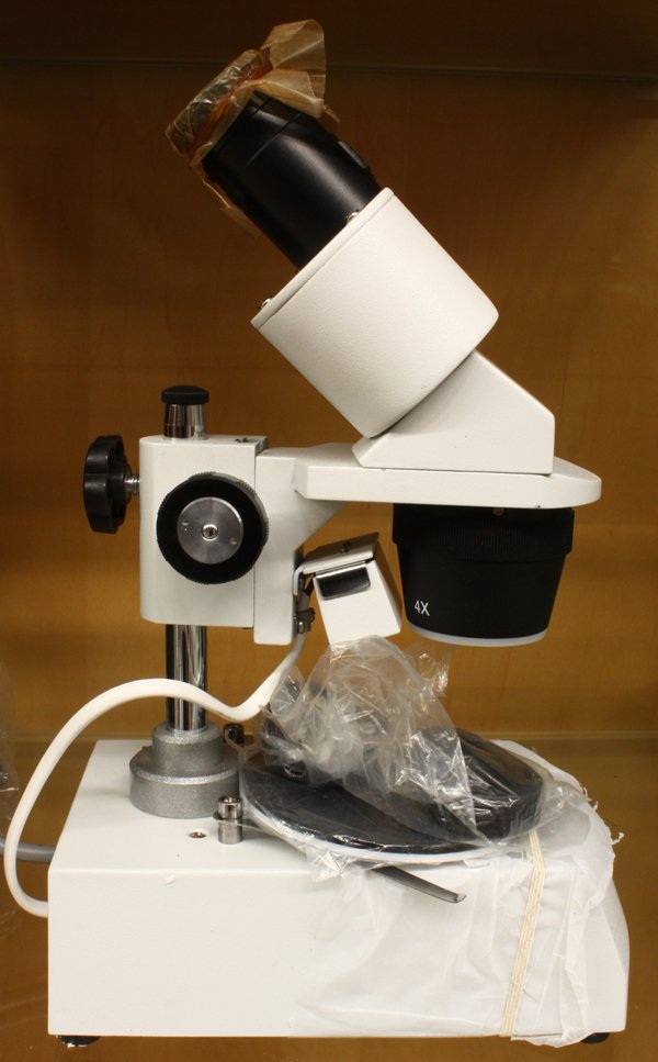 Scienscope XTX-5C Microscope: Scienscope XTX-5C microscope, 12''h