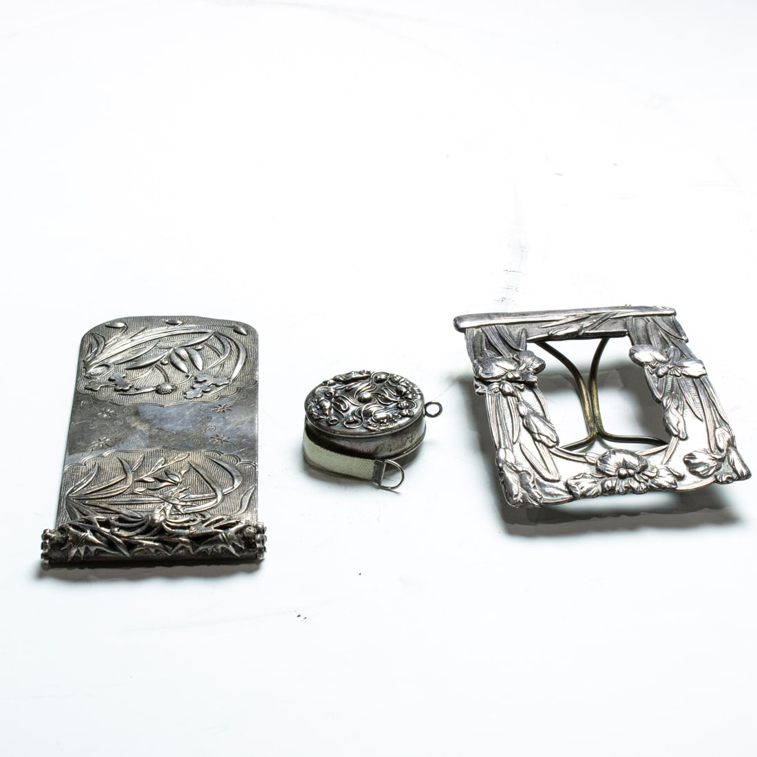 Two Japanese silver articles: a hairpin with orchids (1 of 1)