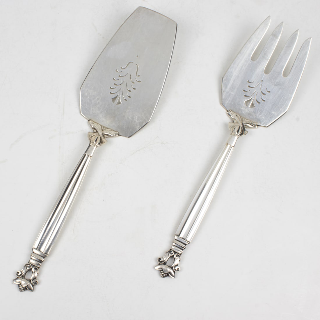 A pair of Georg Jensen Acorn sterling servers, the larger 10 (1 of 2)