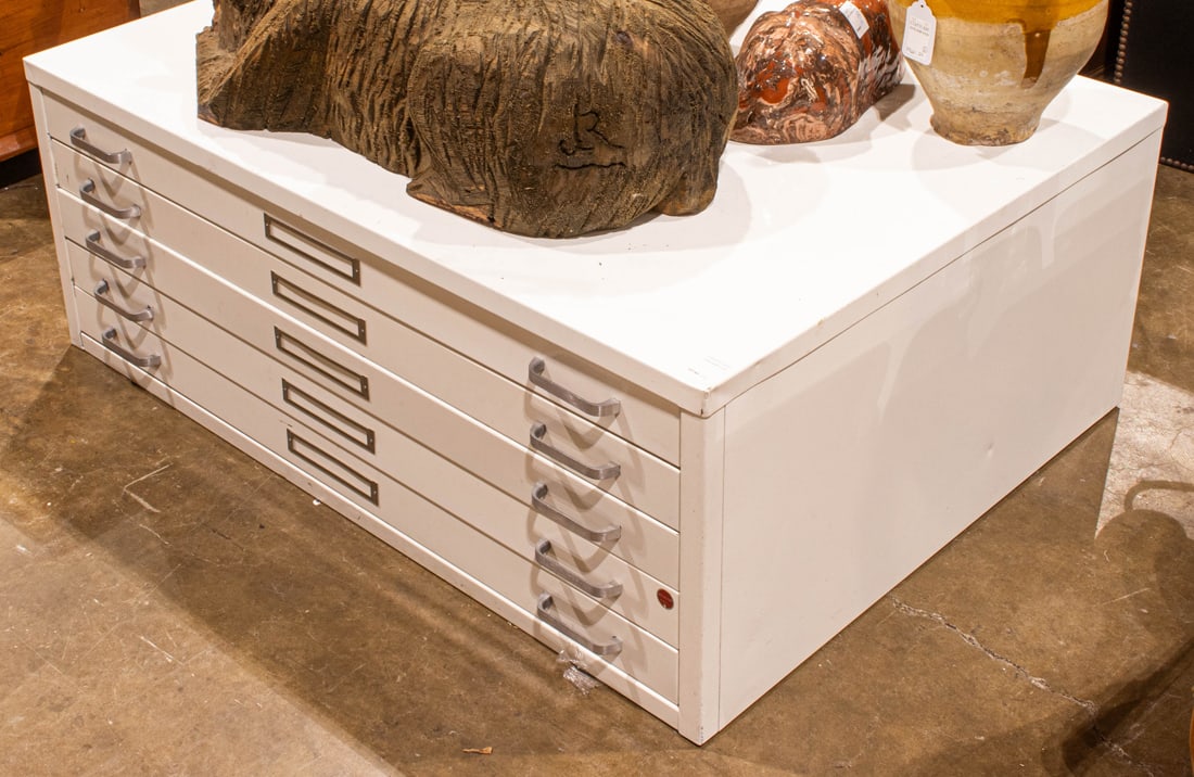 A contemporary Stacor white metal five drawer print/map chest (1 of 1)