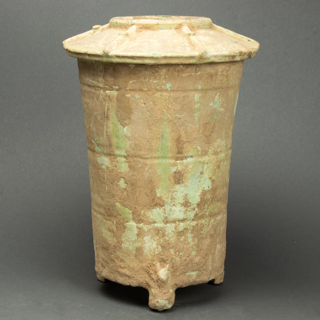 Chinese green glazed pottery storage jar (1 of 2)