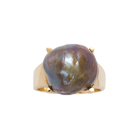 Gumps, A baroque cultured pearl and 18k gold ring