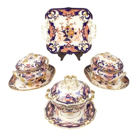 Three Derby porcelain sauce tureens in the Kings Imari pattern