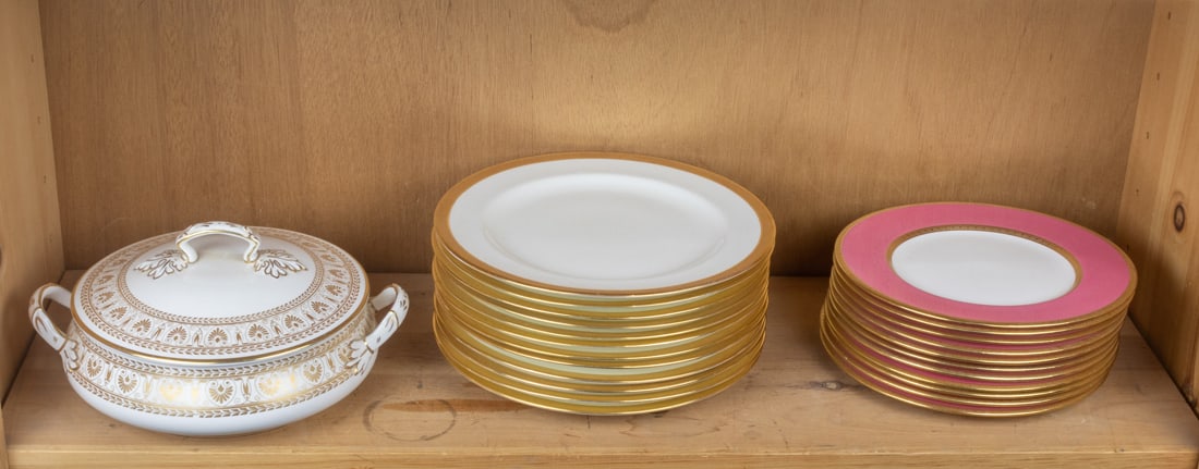 A group of porcelain (1 of 1)