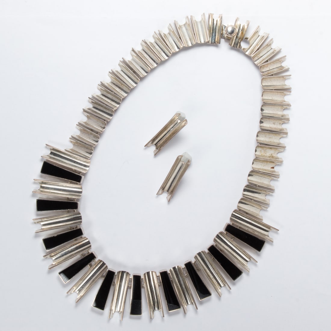 A mexican silver necklace and earring set (1 of 1)