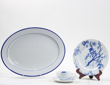 A Williams-Sonoma blue and white porcelain dinner service in the Ormonde pattern