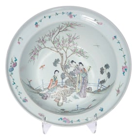 Chinese famille rose porcelain basin