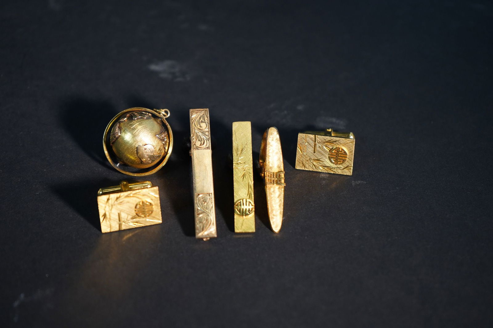 Group of Six 14K Gold Articles (1 of 5)