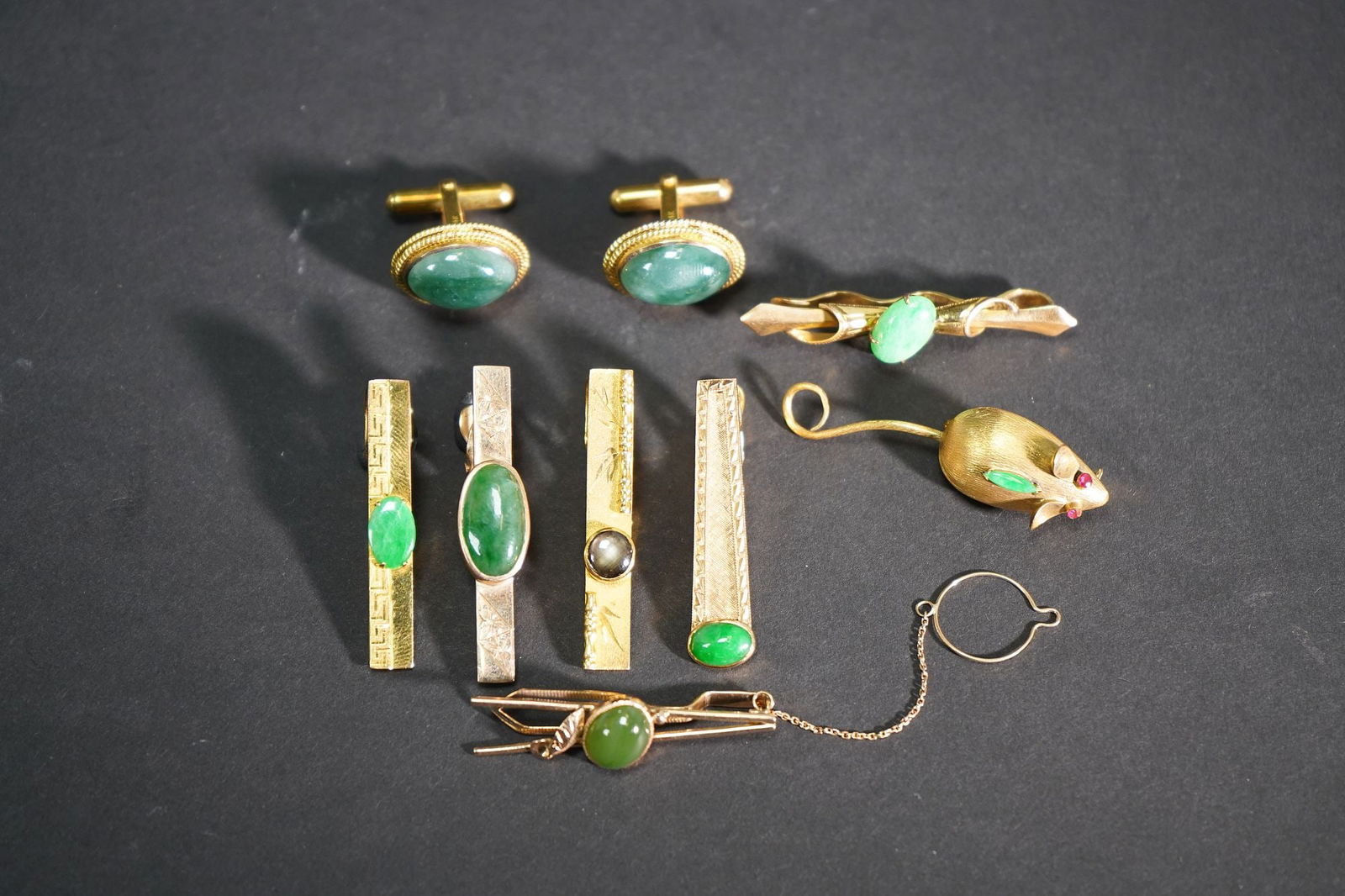 Group of Jadeite, Gemstone and 14K and 18K Gold Articles (1 of 4)