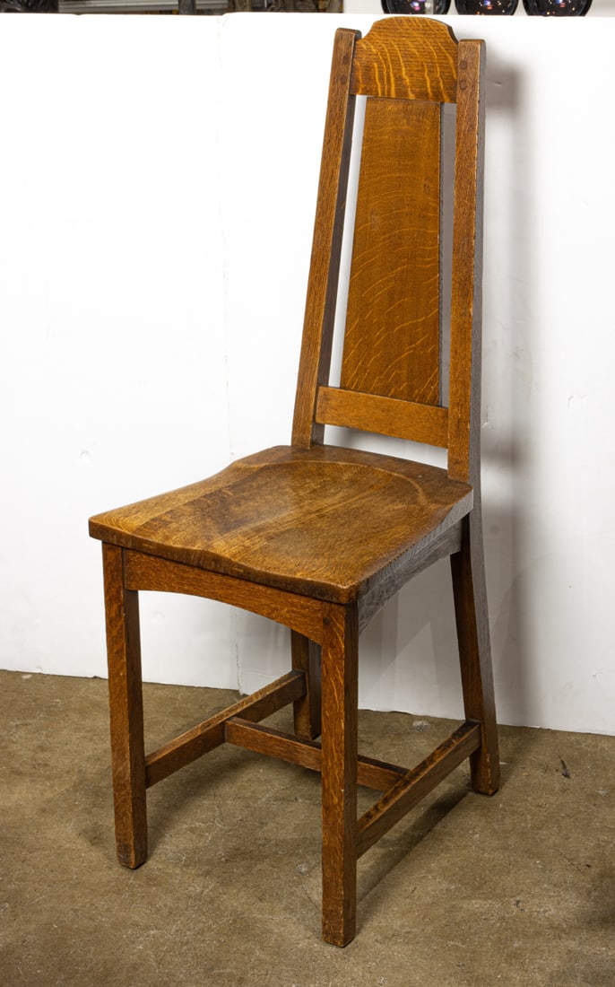 A Limbert labeled oak hall chair 40 (1 of 1)