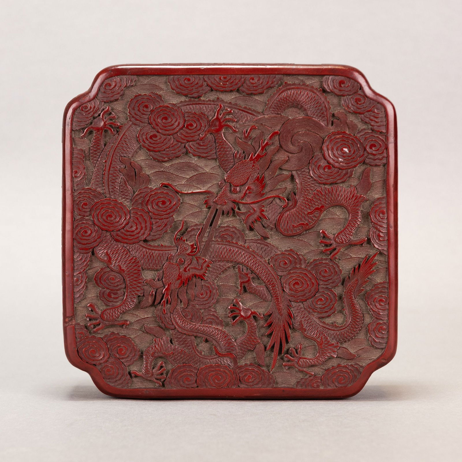 Chinese Cinnabar Lacquer Box, Mid Qing Dynasy (1 of 8)