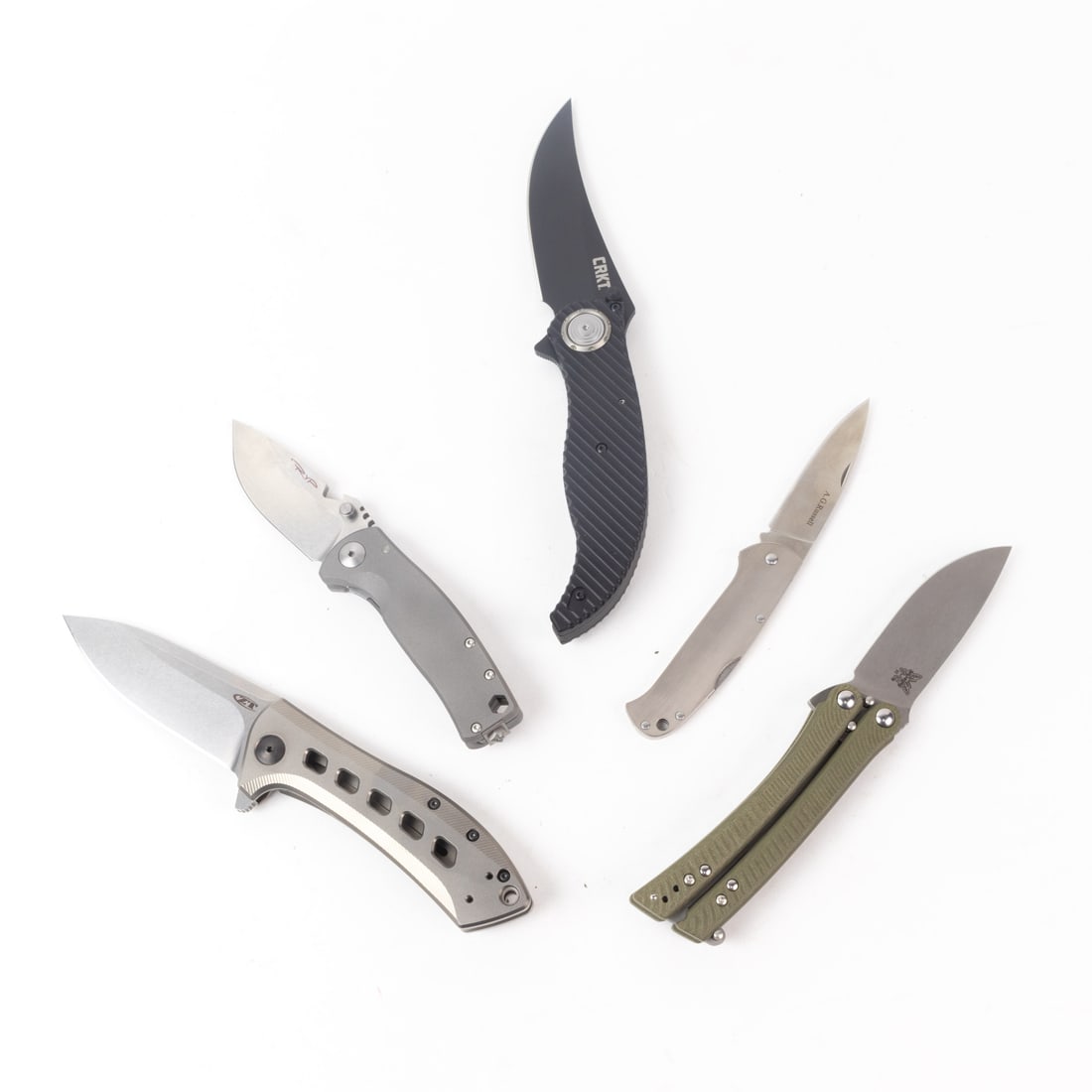 Five contemporary utility and hunting knives in original boxes or cases (1 of 9)