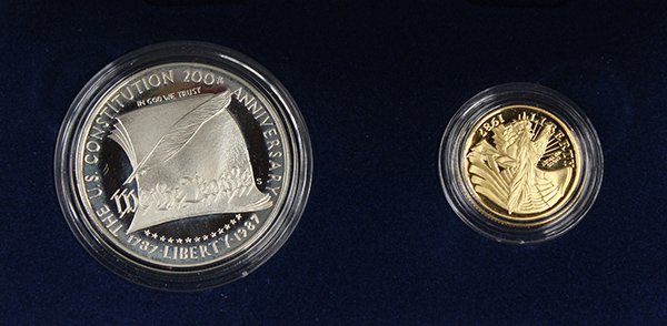 US Constitution Coin Proof Set: Cased US Constitution coin proof set, consisting of a 1987 silver dollar and and 1987 five dollar gold piece