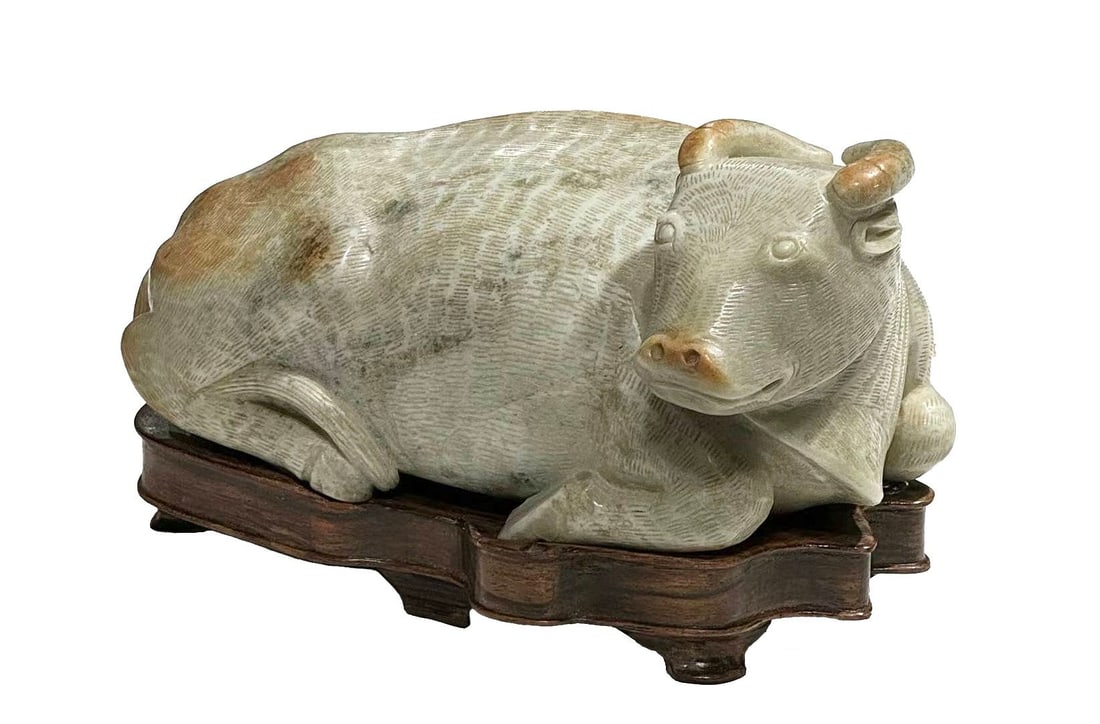 Chinese Carved Jade Buffalo, 17th/18th Century (1 of 4)