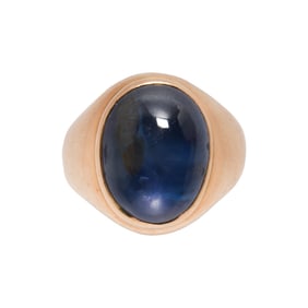 A star sapphire and 14k gold ring