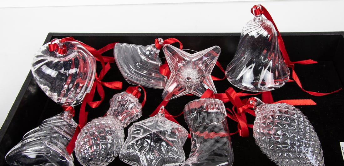 A group of nine Steuben glass Christmas ornaments with factory bags (1 of 1)