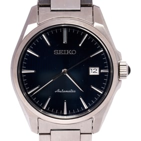A Seiko stainless steel wristwatch