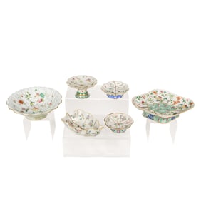(lot of 6) Chinese famille rose foliate bowls