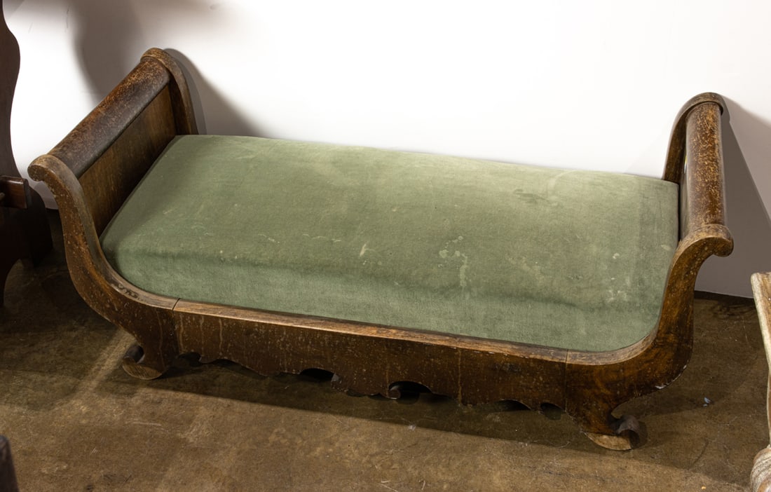 A miniature upholstered settee or daybed (1 of 1)