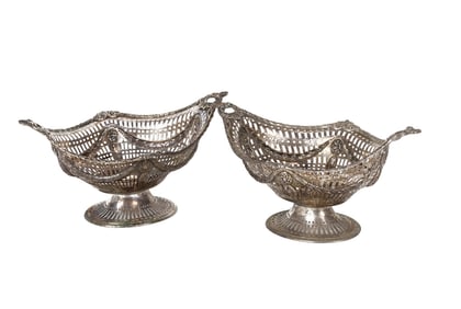 A pair of Scottish sterling Hamilton and Inches sterling footed baskets