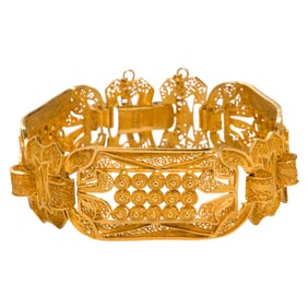 A high karat gold bracelet