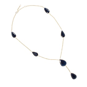 An 18k gold and blue sapphire necklace