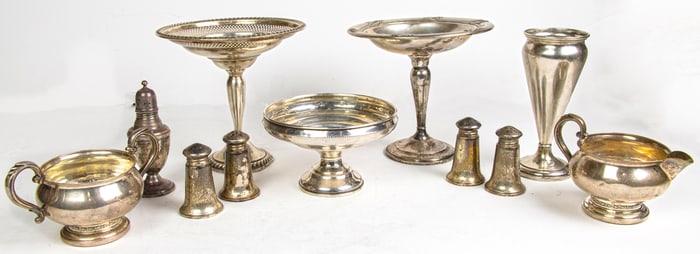 A lot of sterling silver weighted table articles