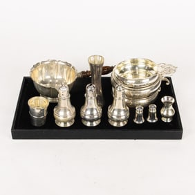 A Lot of sterling table articles by Fisher, Lunt and Towle, including a Dublin Reproduction brandy