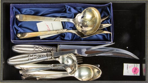 A partial Wallace Stradivari sterling flatware set including a dinner knife, a dinner knife, a salad