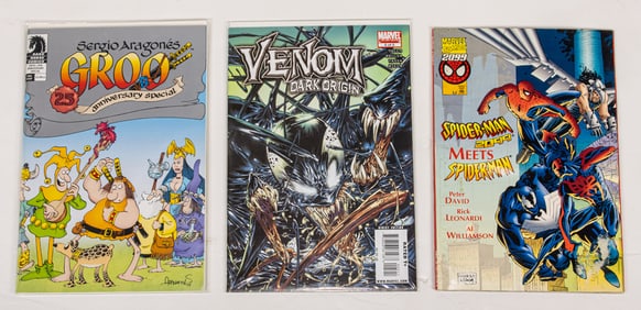 Spiderman & Misc Marvel/Dark Horse comic group: over 260 Spiderman titles (185), plus Venom (30),