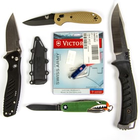 Five Contemporary outdoor, utility and sporting knives in original boxes, including Sog Pillar with