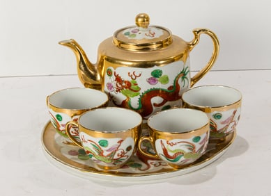 A set of Chinese famille rose tea set