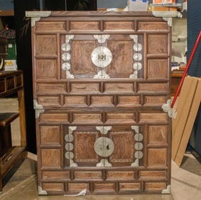 A Korean two-section chest