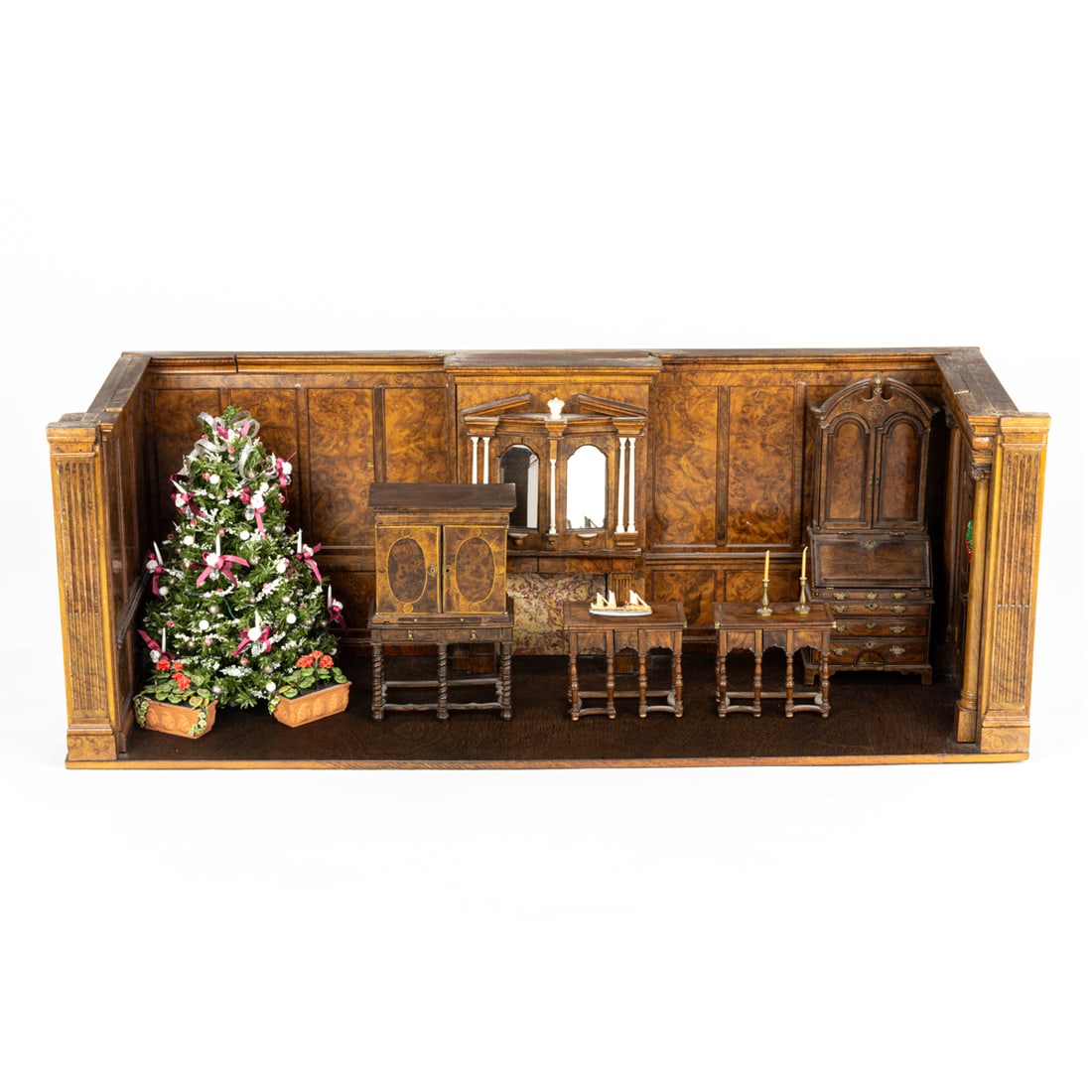 A small scale model of an early Baroque interior, 20th century (1 of 5)