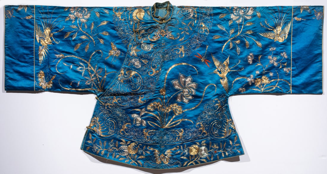 A Chinese embroidered blue-ground informal lady's jacket (1 of 4)