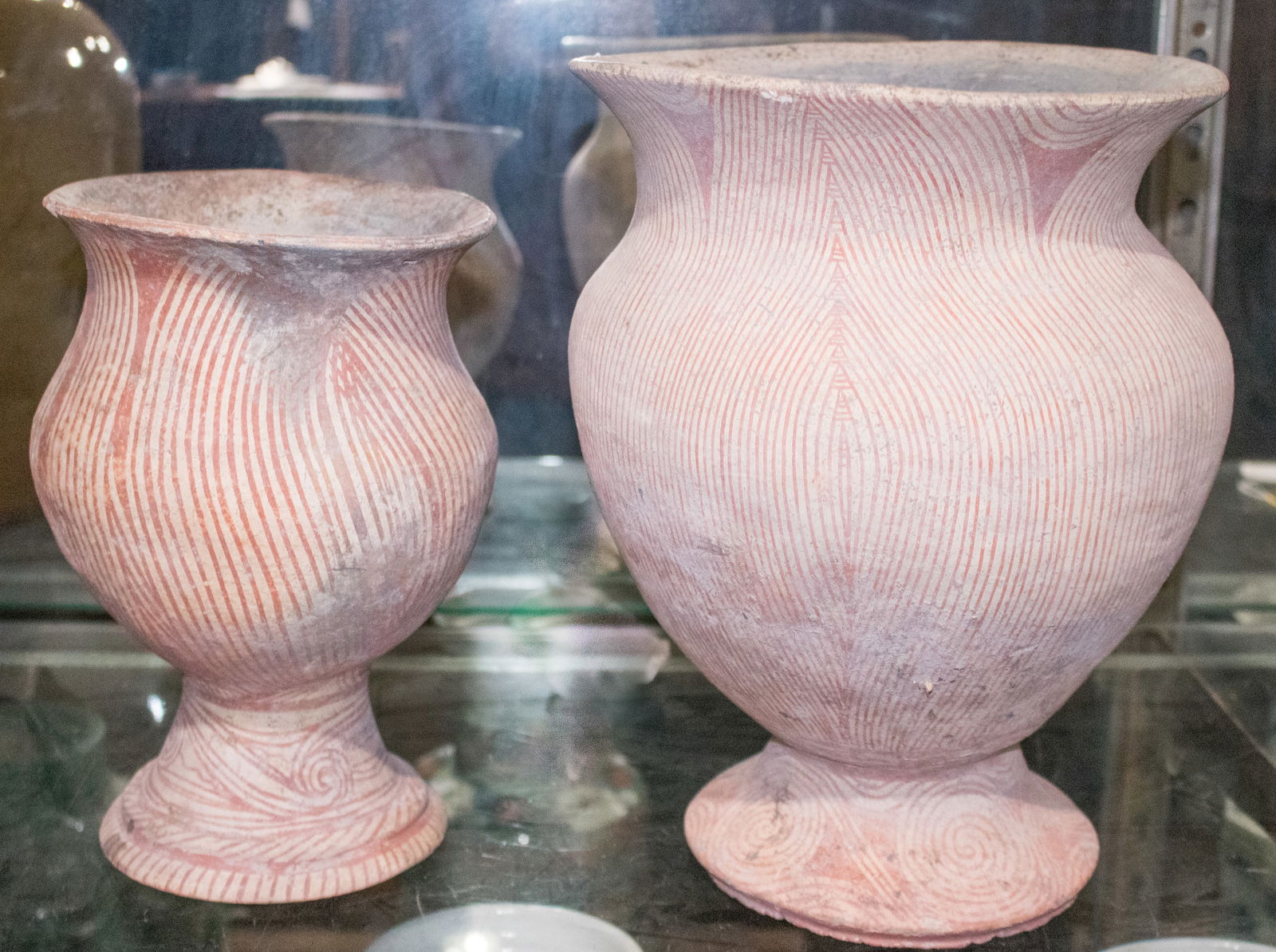 (lot of 2) Ban Chiang painted pottery jars (1 of 1)