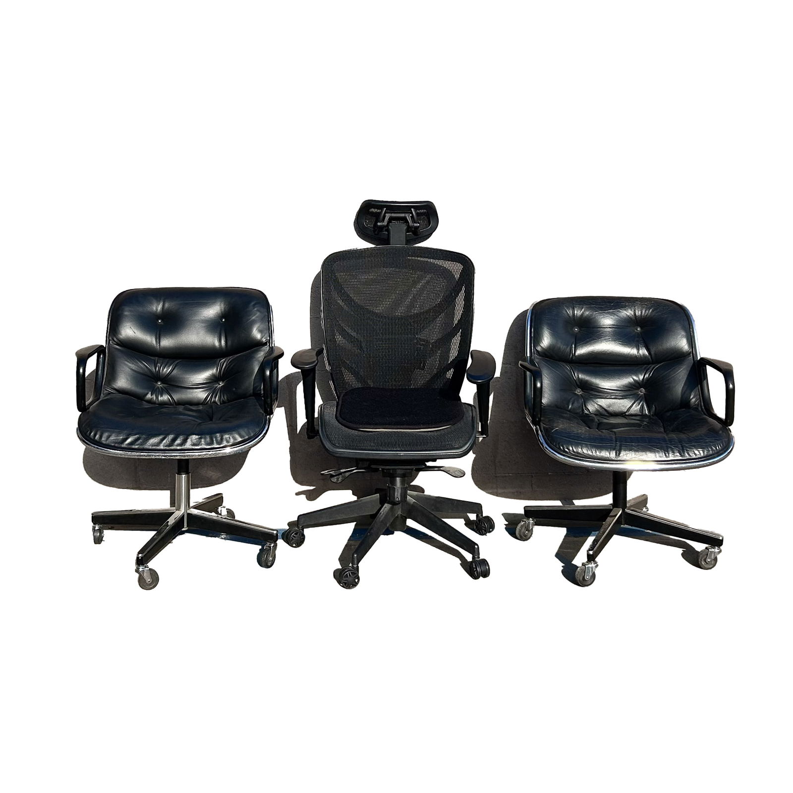 Group of 3 Armchairs: (lot of 3) Group of 3 armchairs, including 2 black Charles Pollock Knoll armchairs and an ergonomic great office chair. Condition: sale as is.