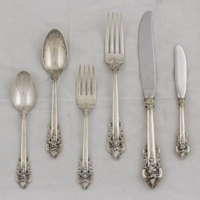 A Reed & Barton Grand Baroque sterling flatware service