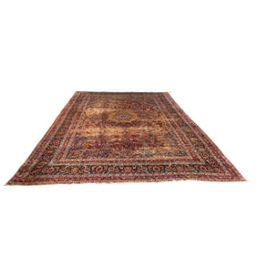 An Indo Tabriz style carpet